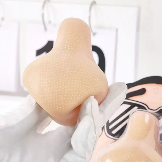 Pluffii Nase - Mitesser ausquetschen